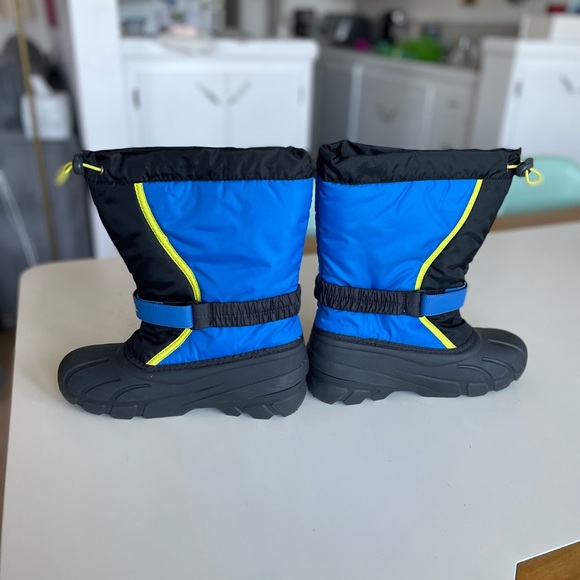 Big boys Sorel winter snow boots - Size 7 - Picture 4 of 9